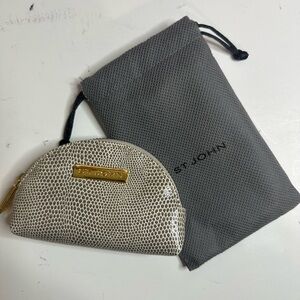 St. John Cream and Gold Textured Coin Purse